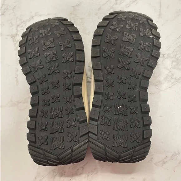 Women Casual Parallel Bars Thick-Soled Lace-Up Sneaker - Picture 6 of 6